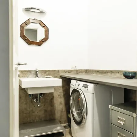 Charming In Monti, Steps To Colosseum Apartman *
