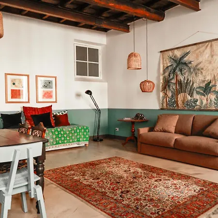 Apartman Charming In Monti, Steps To Colosseum